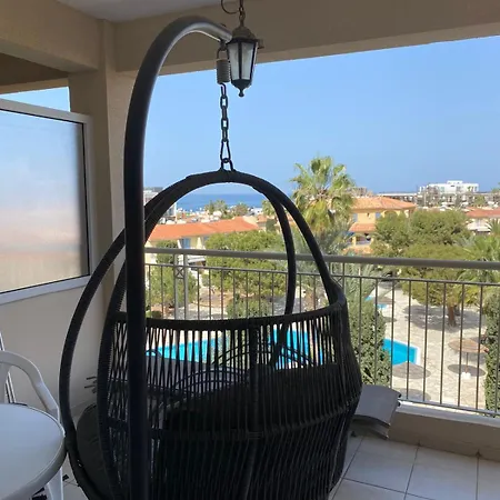 Newly Renovated- Regina Gardens 1, Venus 500 M, Sea&sunsets View, License Ooo7141 Appartement *